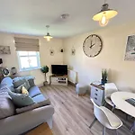 Starfish Shack - Part Of The The Bay Village With Pool, Gym And Direct Access, Pub, Restaurant, Tennis And Meadows Walks Сasa de vacaciones *